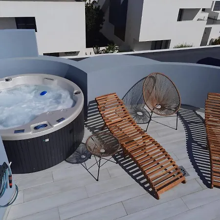 Luxury Aparment In Casilla De Costa With Jacuzzi- Follow The Sun Apartmán *